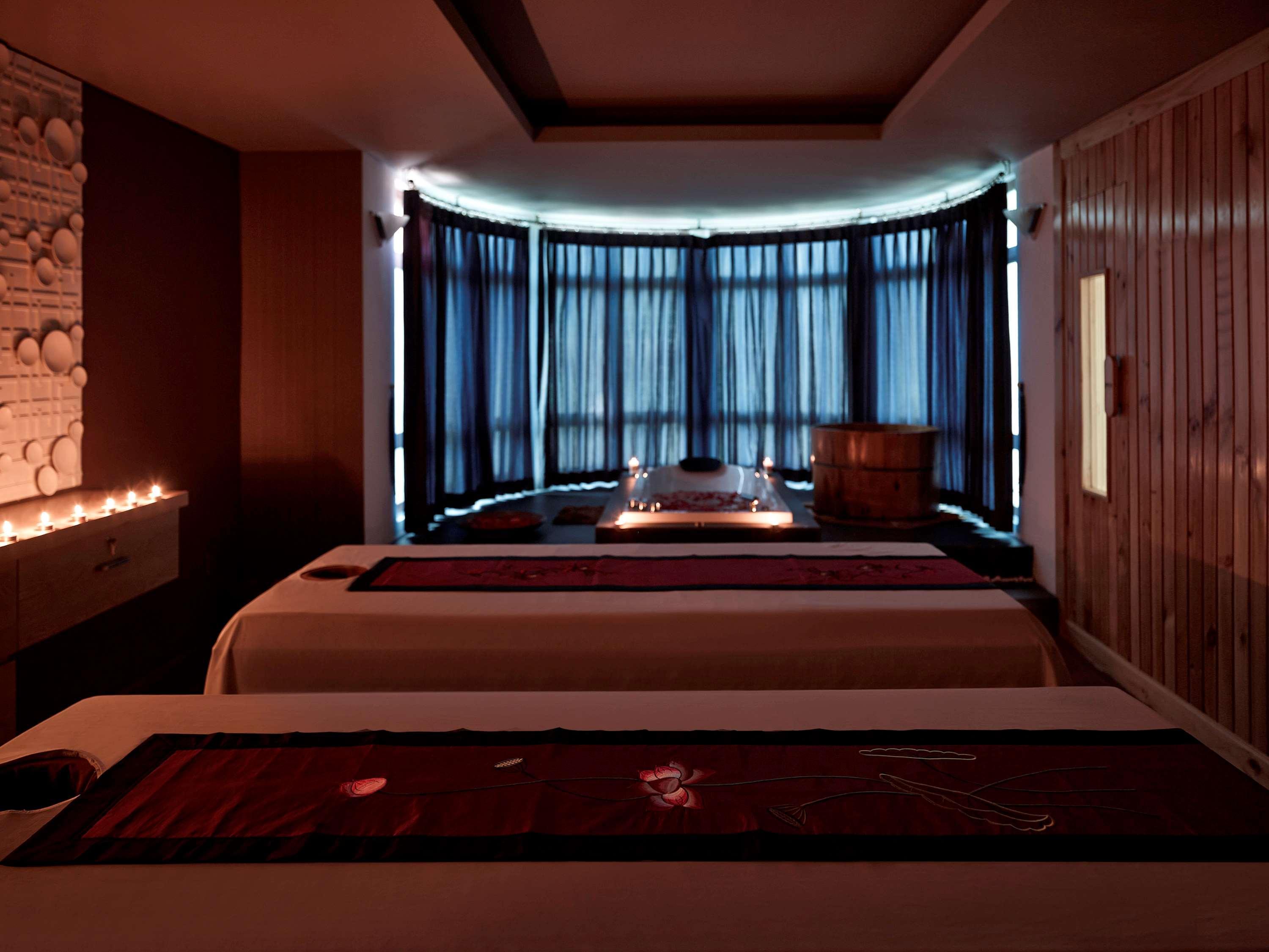 Pullman Hanoi Exterior photo